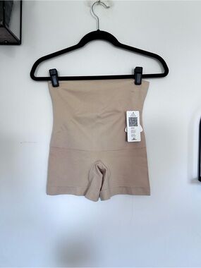 NWT Attlady Beige Shapewear High Rise Briefs Underwear Size Large